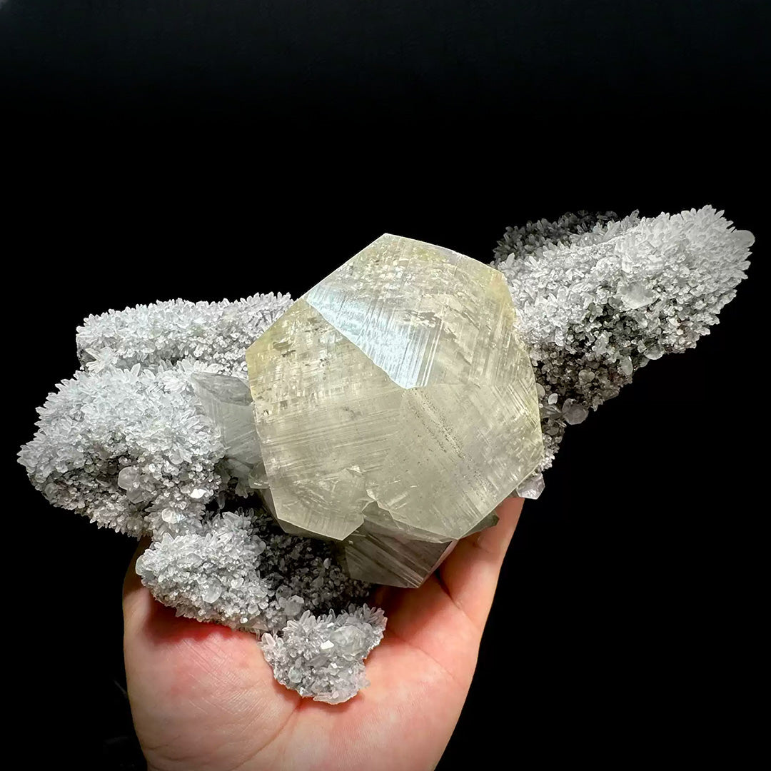 1320g Natural Giant Calcite Quartz Specimen