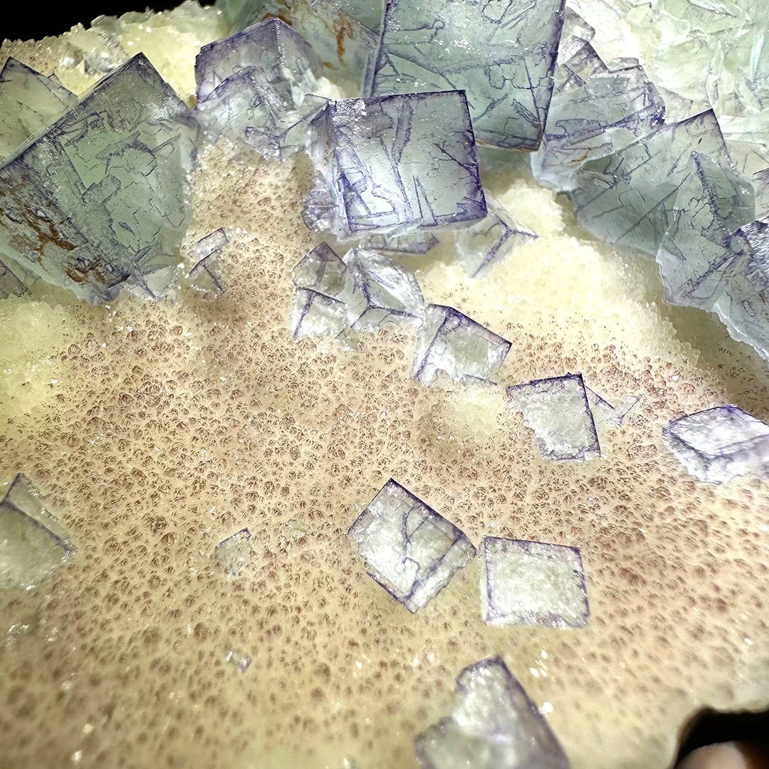 833g Glassy Purple Edge Green Fluorite Quartz