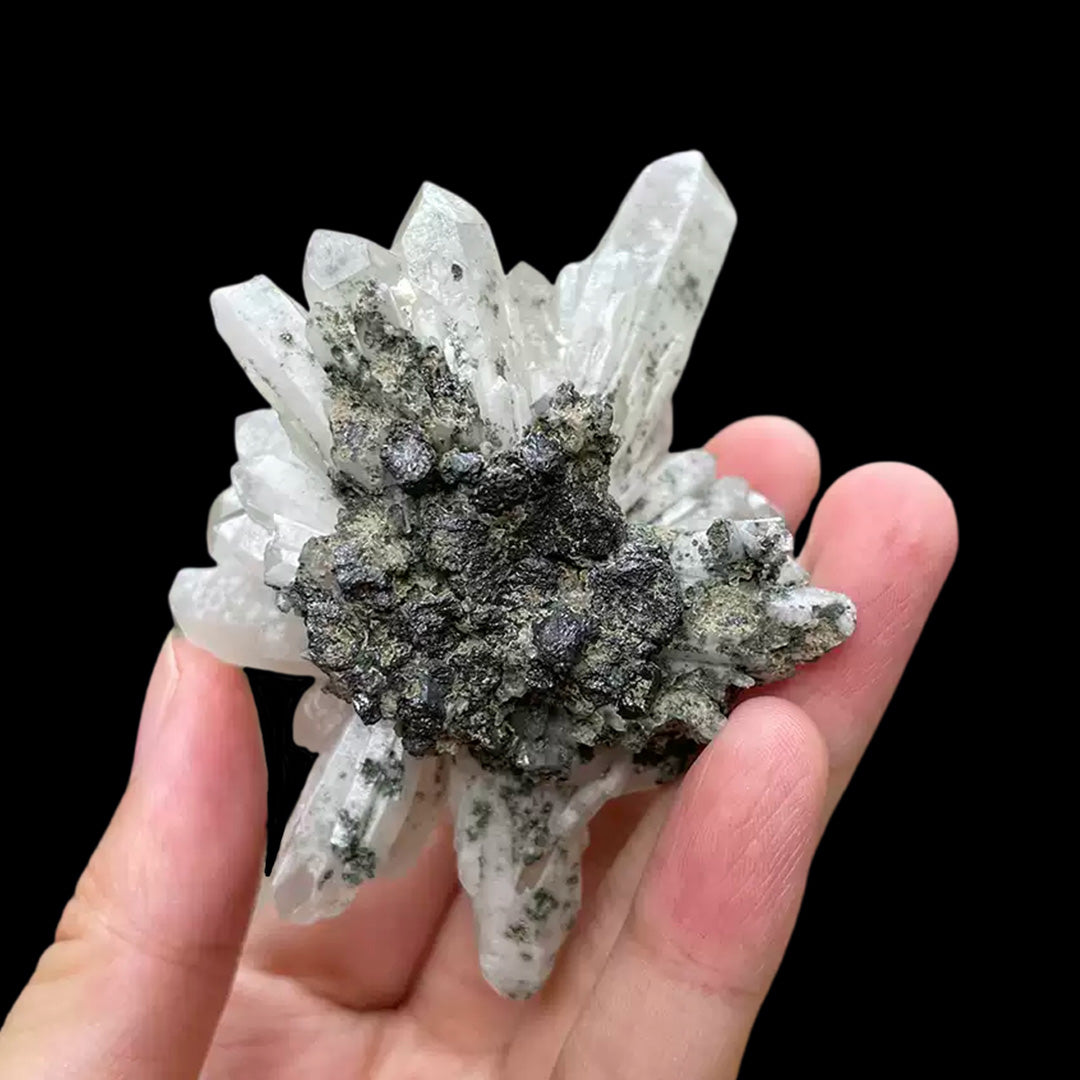 233.2g Clear Quartz Cluster from Inner Mongolia for Enhanced Focus