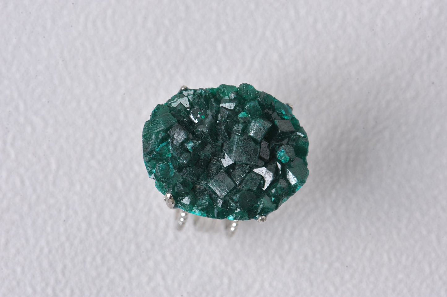 Emerald-Glow Raw Dioptase Cluster Ring