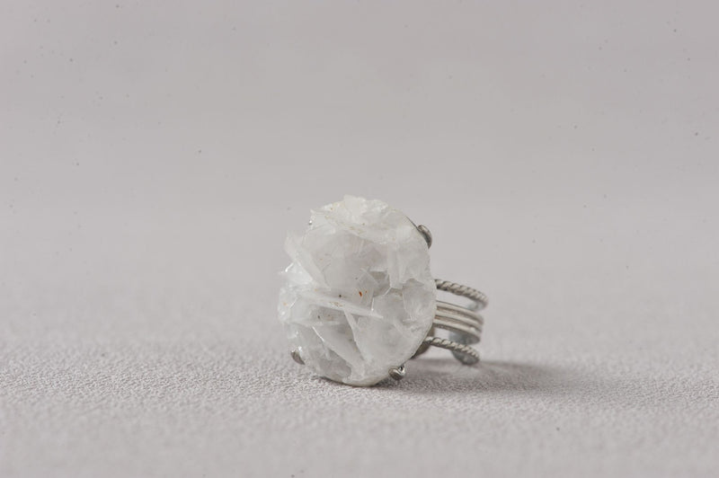 White Rose Bloom Muscovite Mica Ring