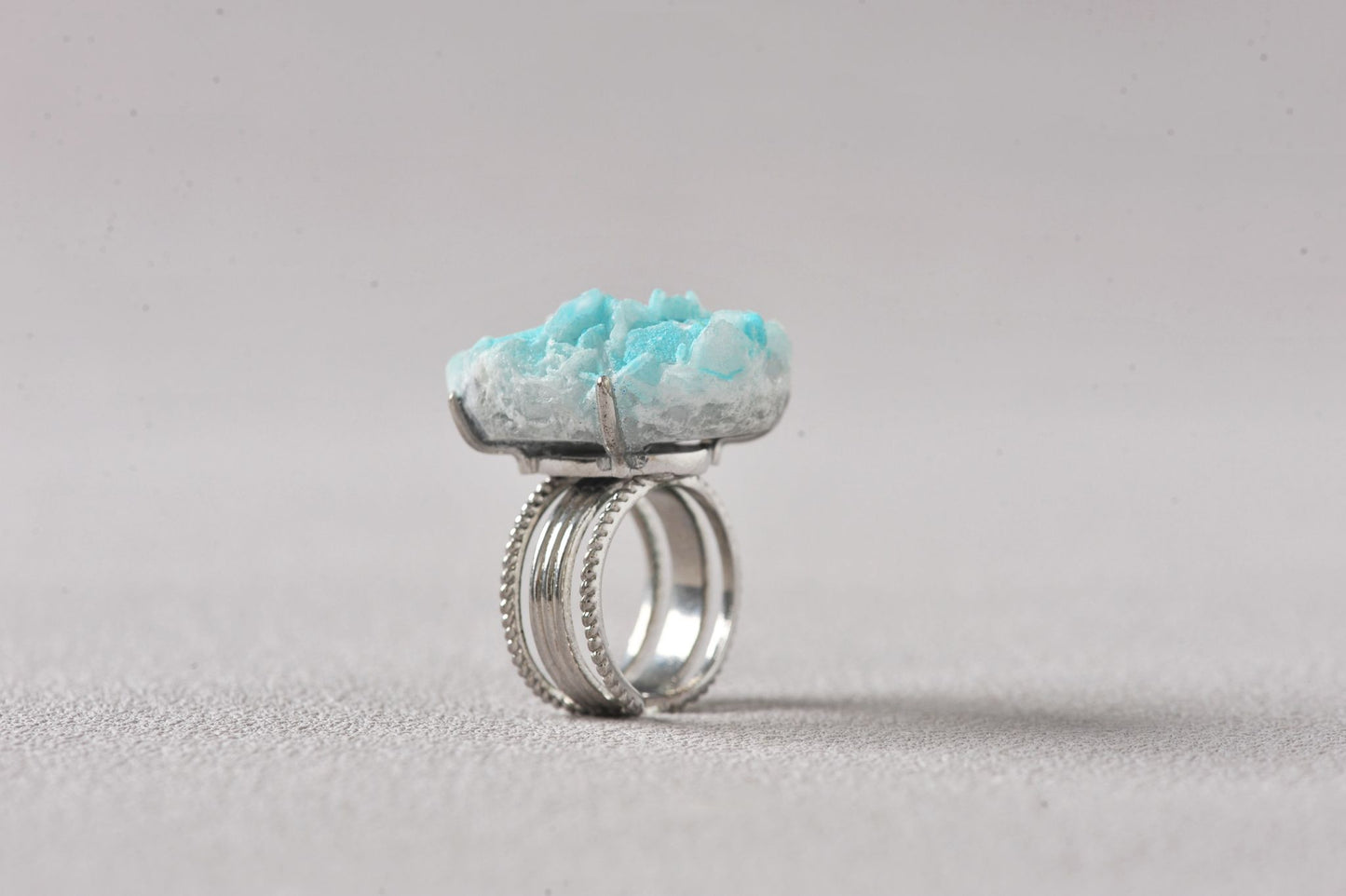 Nature Azure Scale Antlerite Mineral Ring