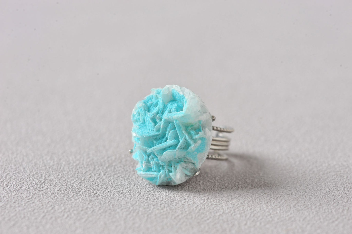 Nature Azure Scale Antlerite Mineral Ring