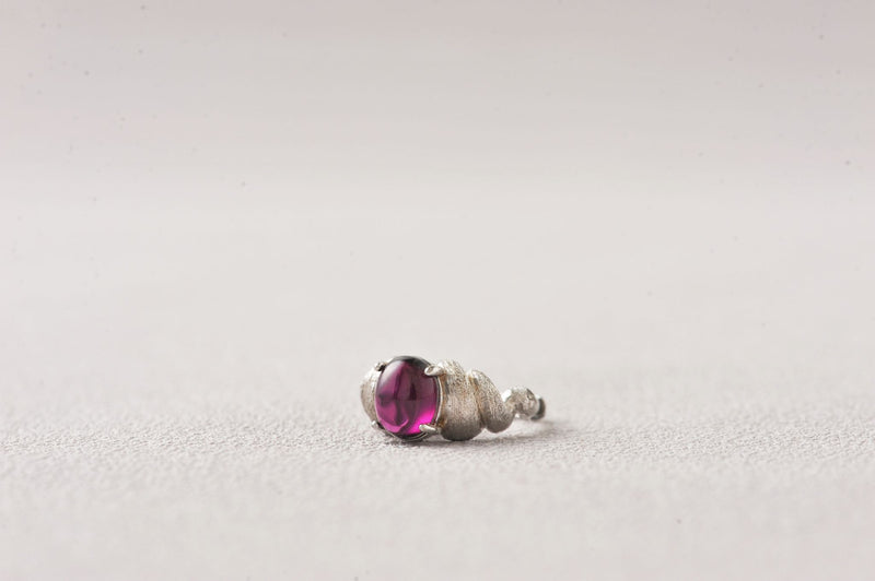 Pure Signal Amethyst Ring