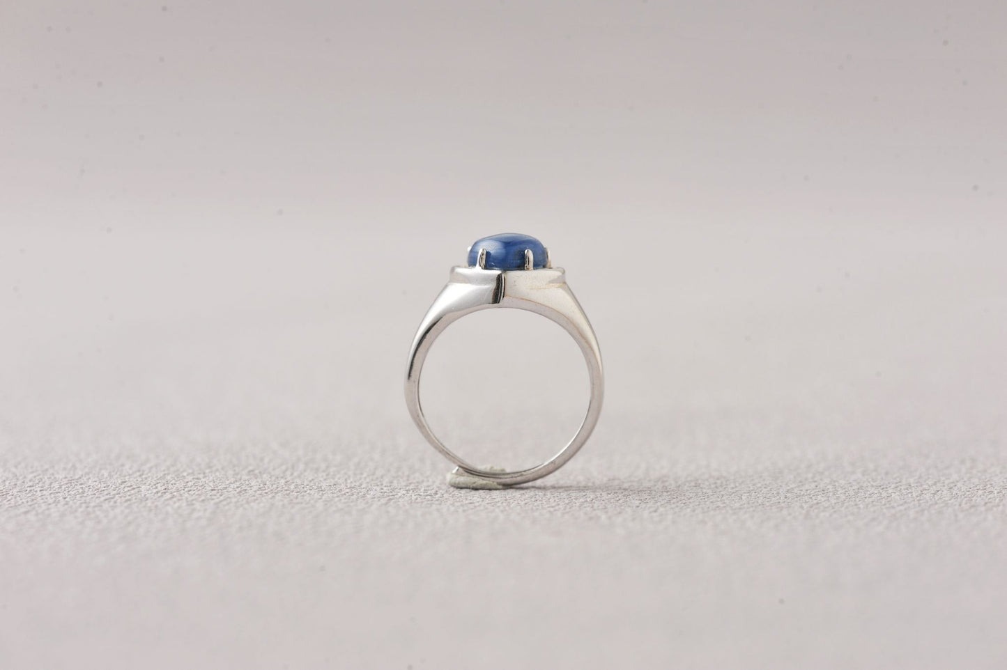 Dirigent Heart Rare Kyanite Ring