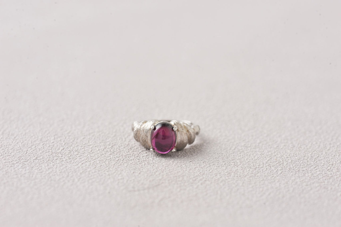 Pure Signal Amethyst Ring