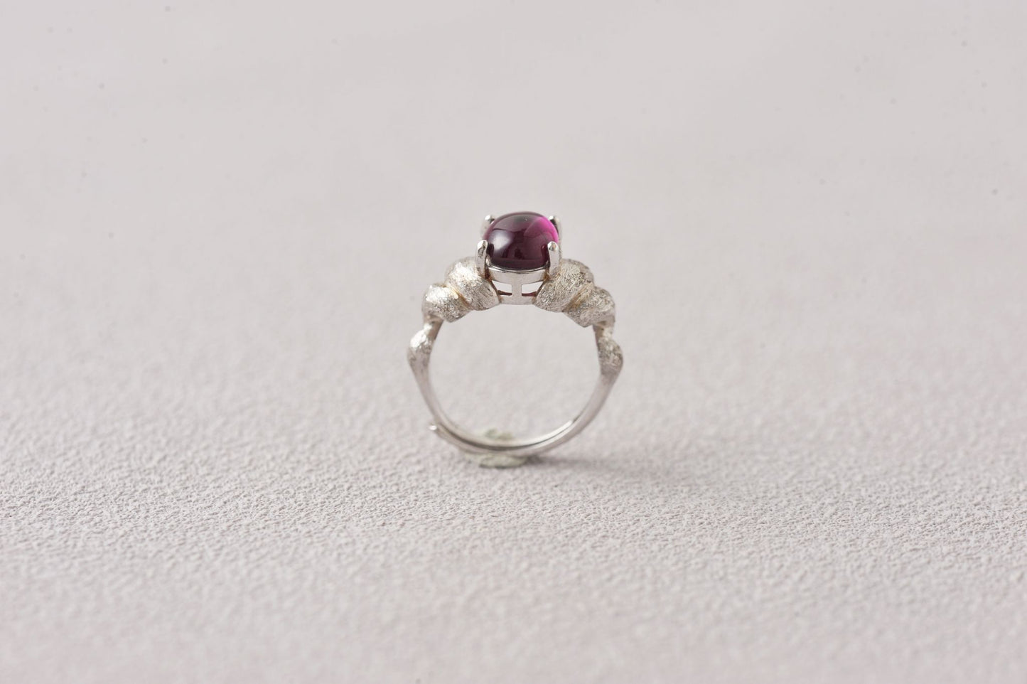 Pure Signal Amethyst Ring