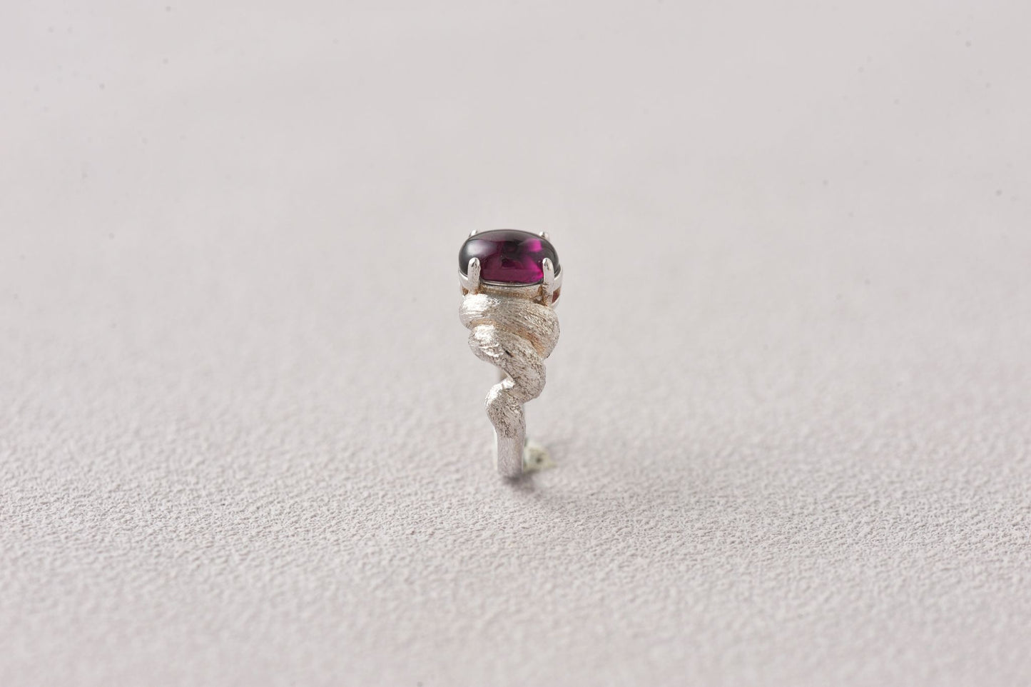 Pure Signal Amethyst Ring