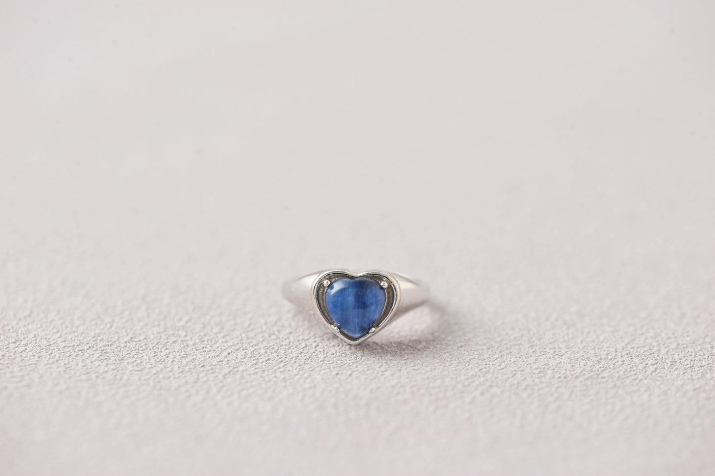 Dirigent Heart Rare Kyanite Ring