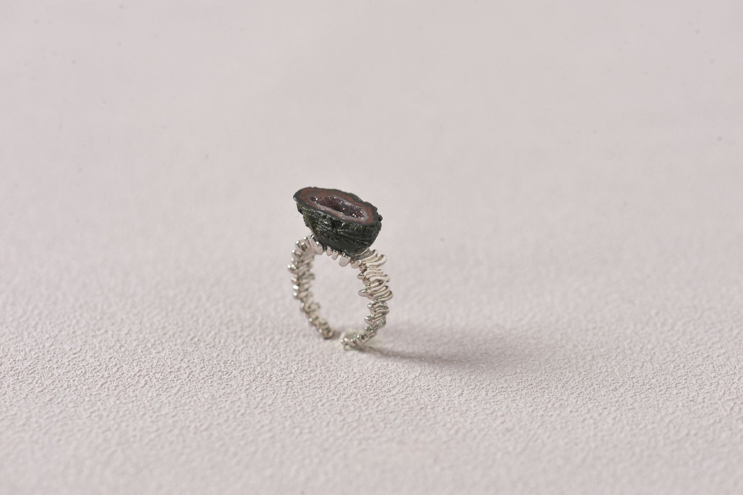 Resonant Universe Geode Ring