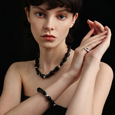 Minimalist Gradient Black Onyx  Bead Choker Jewelry Set - second image