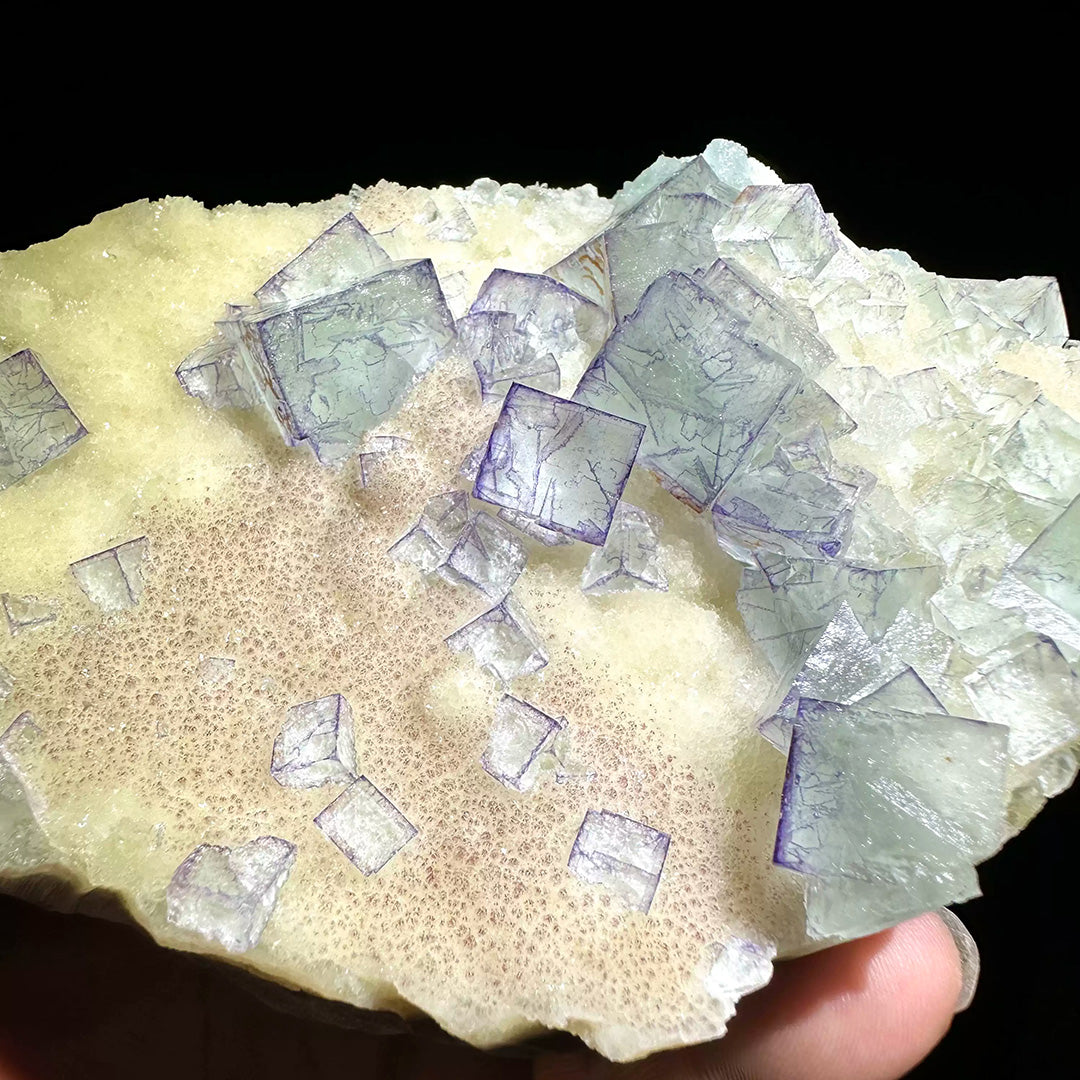833g Glassy Purple Edge Green Fluorite Quartz