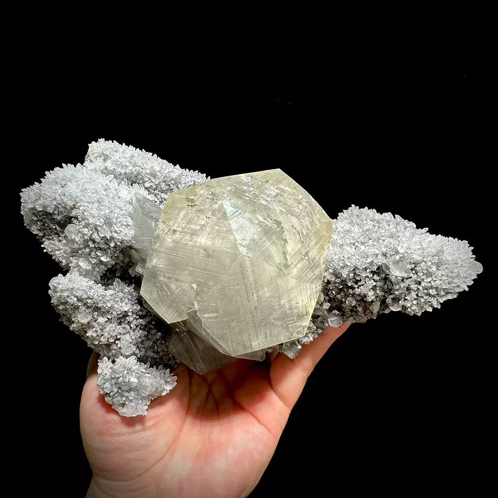 1320g Natural Giant Calcite Quartz Specimen