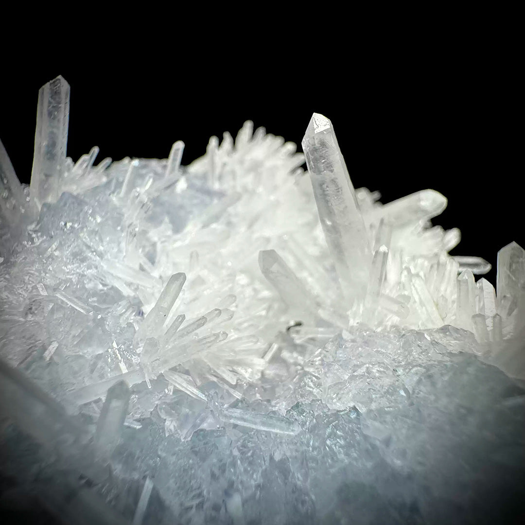 272g Clear Light Blue Quartz Healing Cluster