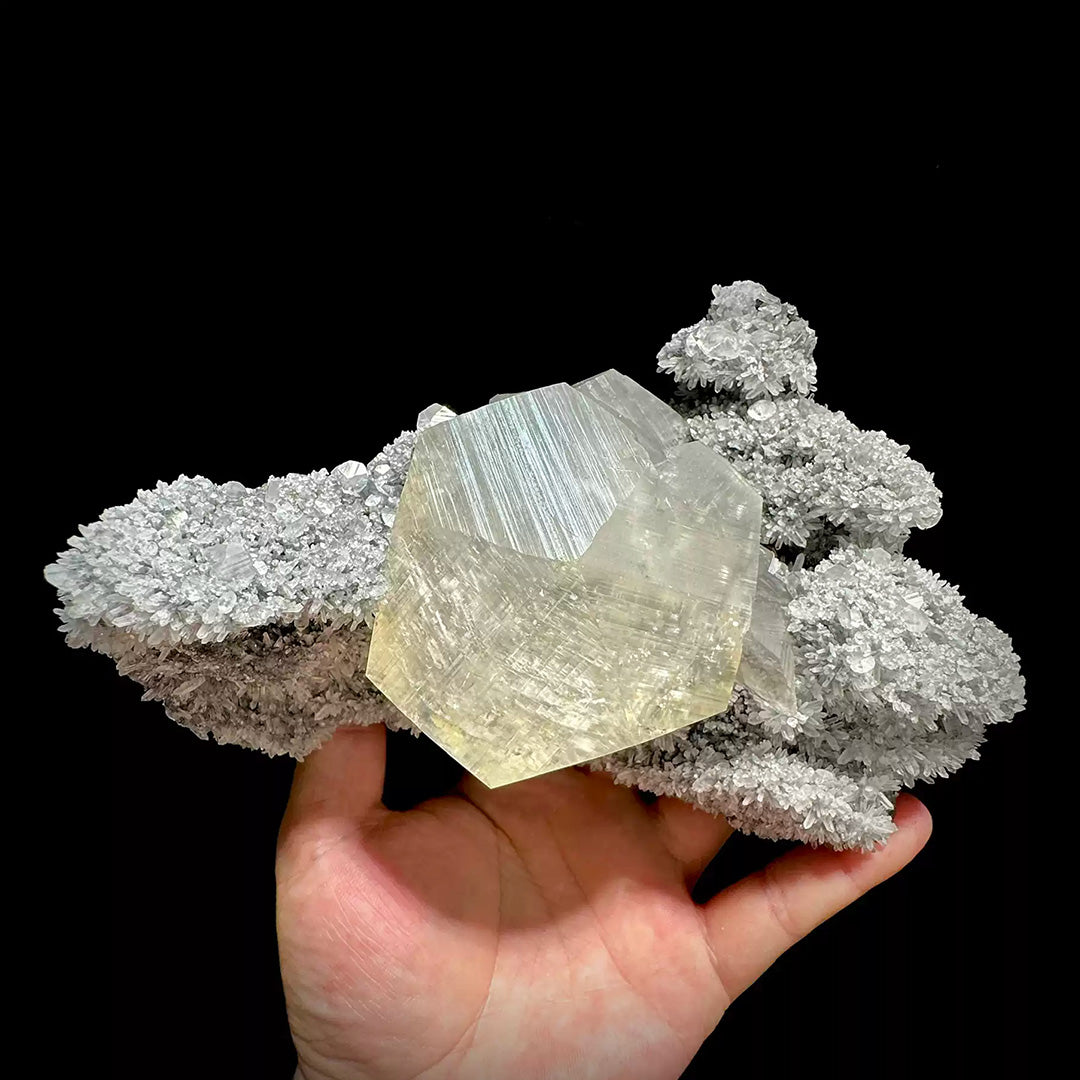 1320g Natural Giant Calcite Quartz Specimen