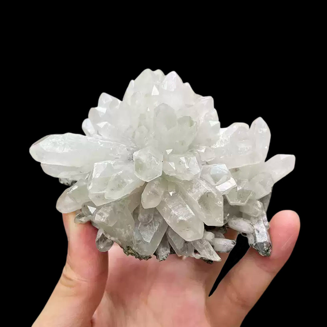233.2g Clear  Quartz Cluster from Inner Mongolia for Enhanced Focus