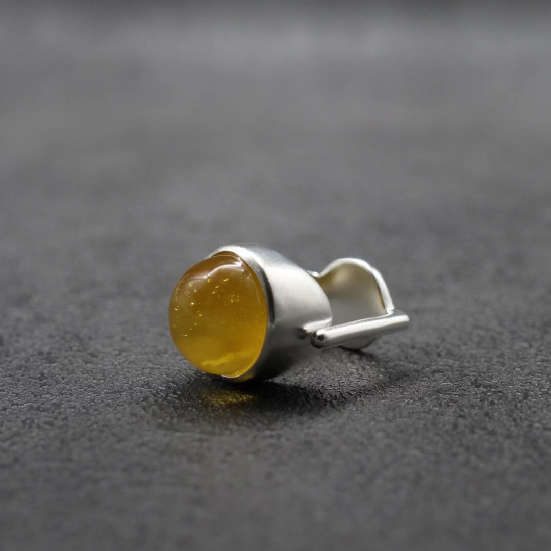 Wealth Sync Round Amber Pillar Ring